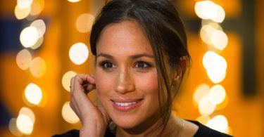 meghan markle nu mai foloseste rujul rosu