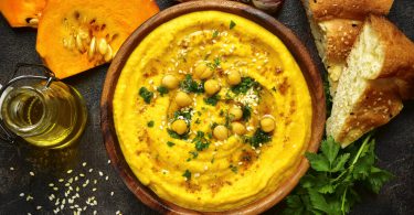 hummus din fasole alba
