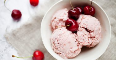 inghetata de cirese amare