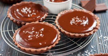 tarta cu ciocolata si caramel