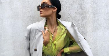 costum cu sacou si pantaloni scurti