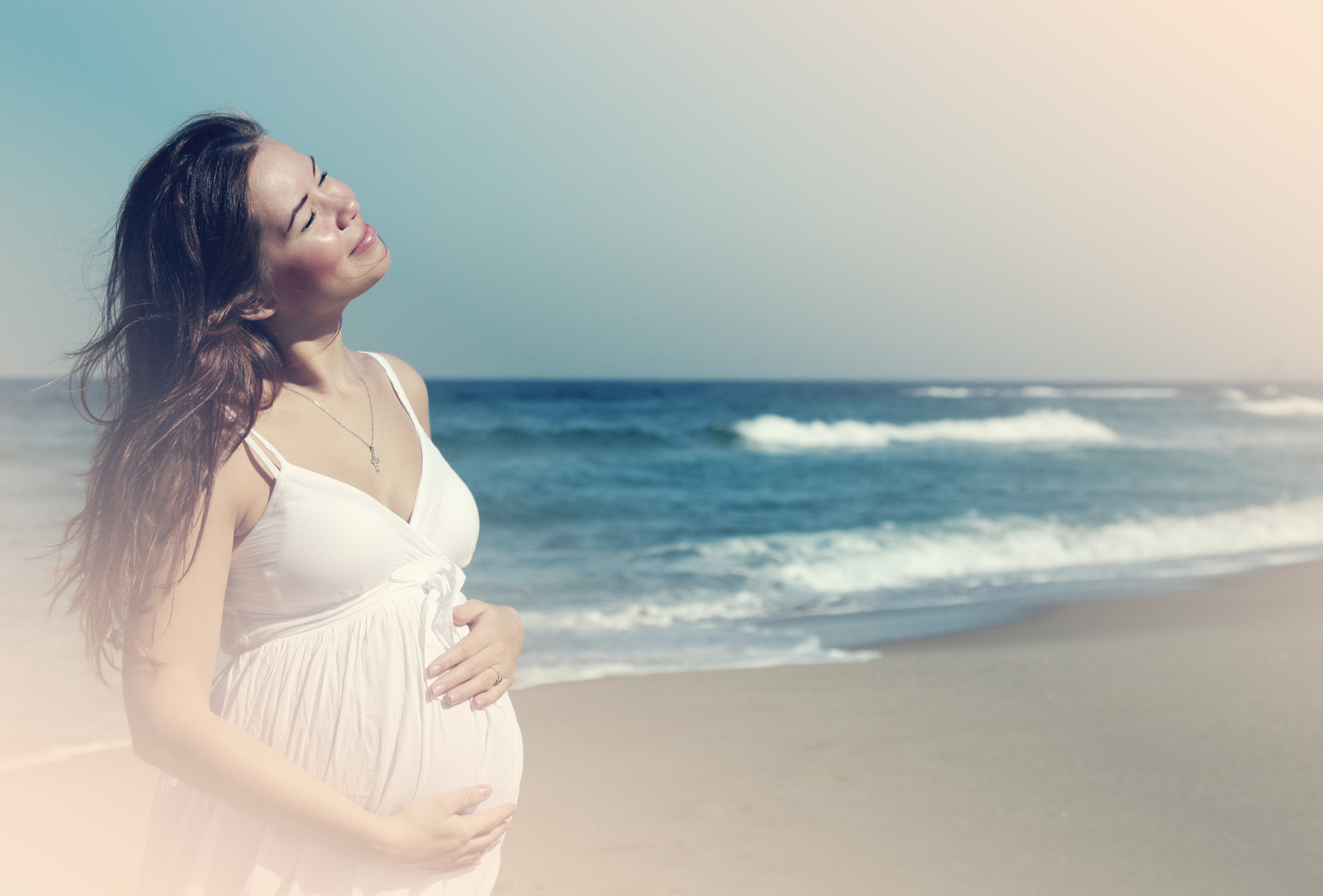 Что волнует женщин. Красивые беременные. Фотосессия беременных на море.